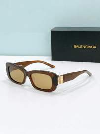 Picture of Balenciaga Sunglasses _SKUfw79164467fw